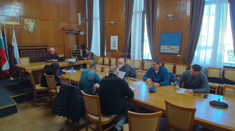 Забраната за електрически тротинетки през нощта ще обсъждат две комисии и полиция