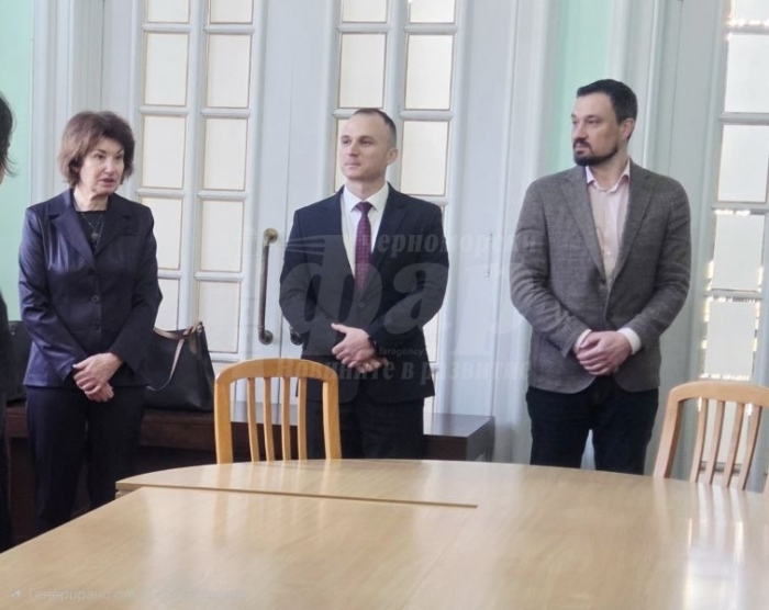 Професор от БАН и адвокат са новите заместник областни управители на Бургас 