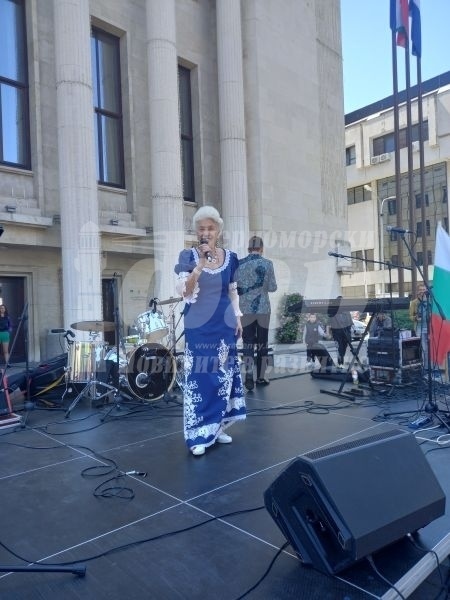 Изписаха  Янка Рупкина от болница, какво е състоянието й