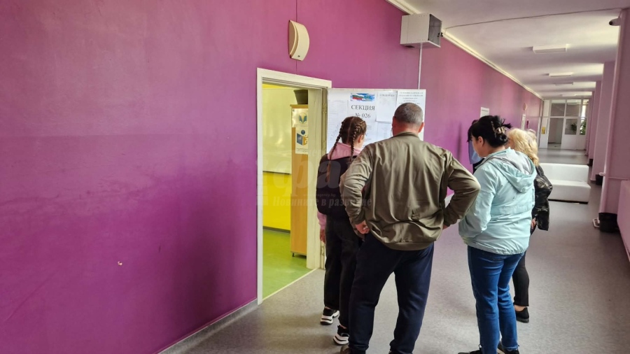 Избирателната активност в Бургаска област достигна 35,31% към 16:00 часа