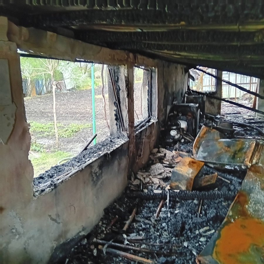 Жена от село Ливада търси помощ след пожар, отнел живота на майка ѝ