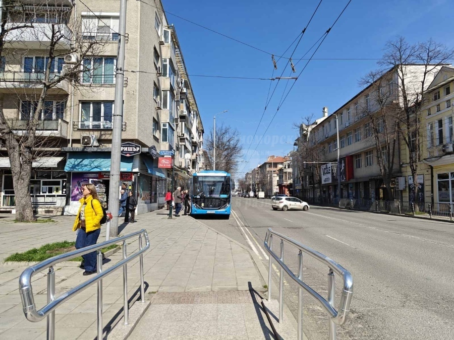 В събота затварят част от бул. „Христо Ботев“, вижте откъде ще минават автобусите на градския транспорт