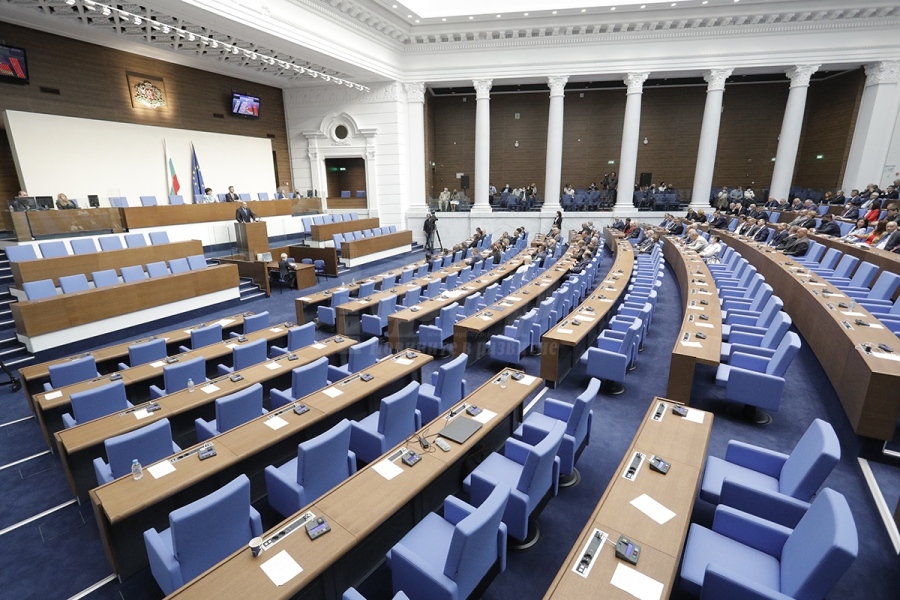 Его ги новите 240 депутати! Вижте кои са окончателните имена от Бургас