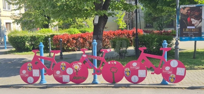 Цветен маршрут към изкуството в дните на Giro d\'Italia