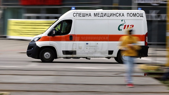 19-годишно момиче е с опасност за живота след тежка катастрофа край Карнобат 